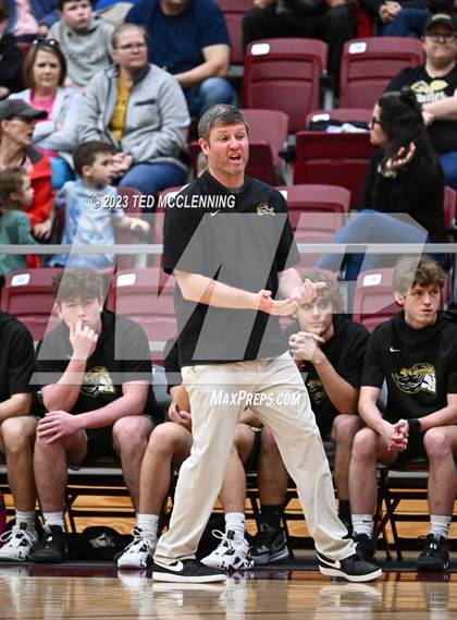 Thumbnail 1 in Farmington vs Pottsville (AAA 4A-North Regional first round) photogallery.