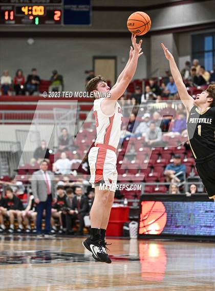 Thumbnail 2 in Farmington vs Pottsville (AAA 4A-North Regional first round) photogallery.