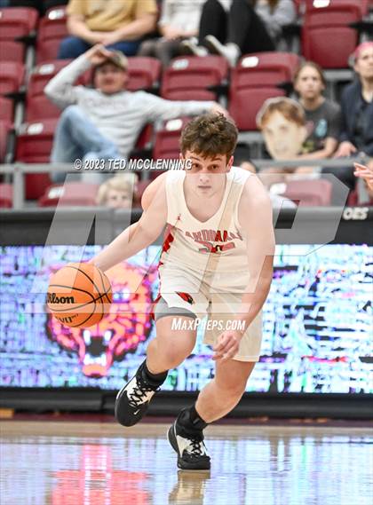 Thumbnail 1 in Farmington vs Pottsville (AAA 4A-North Regional first round) photogallery.
