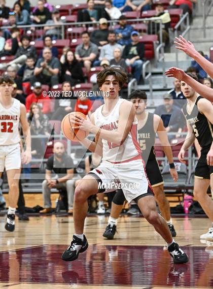 Thumbnail 3 in Farmington vs Pottsville (AAA 4A-North Regional first round) photogallery.