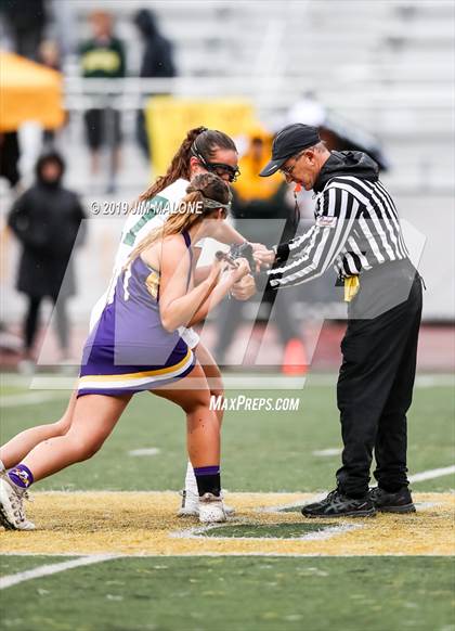 Thumbnail 3 in San Ramon Valley vs. Amador Valley (CIF NCS D1 Championship) photogallery.