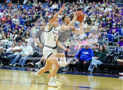 Thumbnail 1 in Nocona vs. San Saba (UIL 2A Basketball Division I Final) photogallery.