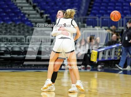 Thumbnail 2 in Nocona vs. San Saba (UIL 2A Basketball Division I Final) photogallery.