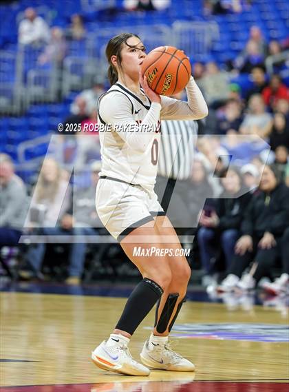 Thumbnail 2 in Nocona vs. San Saba (UIL 2A Basketball Division I Final) photogallery.