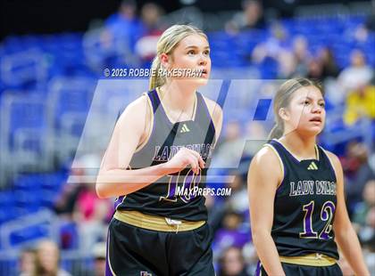 Thumbnail 3 in Nocona vs. San Saba (UIL 2A Basketball Division I Final) photogallery.