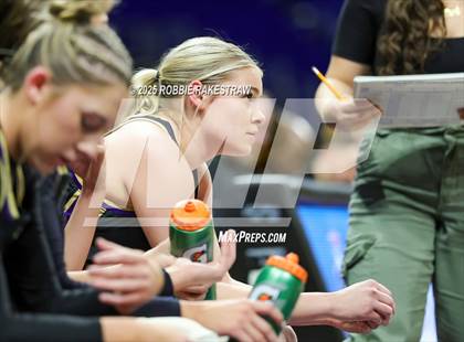 Thumbnail 1 in Nocona vs. San Saba (UIL 2A Basketball Division I Final) photogallery.