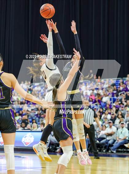 Thumbnail 2 in Nocona vs. San Saba (UIL 2A Basketball Division I Final) photogallery.