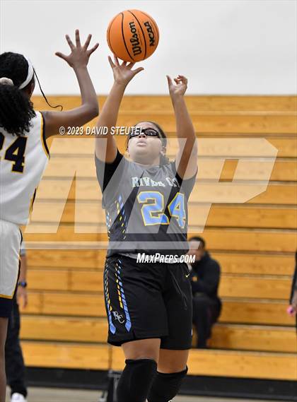 Thumbnail 1 in River City @ Inderkum photogallery.