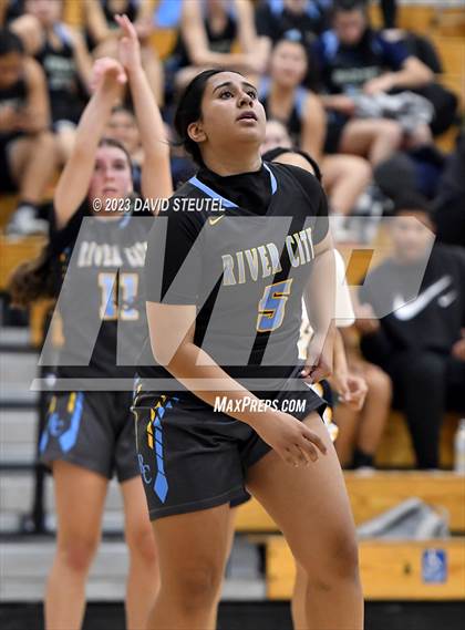 Thumbnail 2 in River City @ Inderkum photogallery.