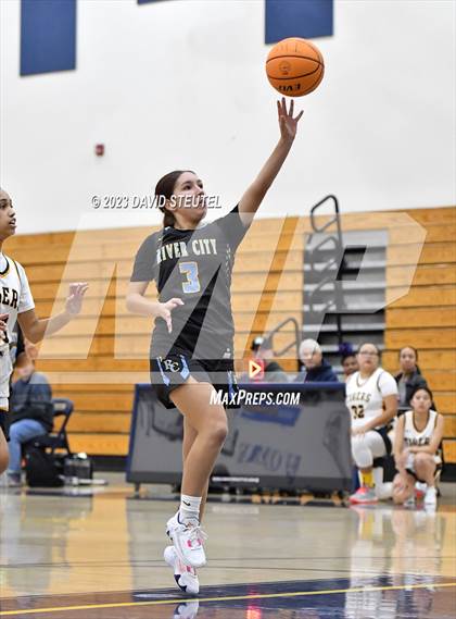 Thumbnail 1 in River City @ Inderkum photogallery.