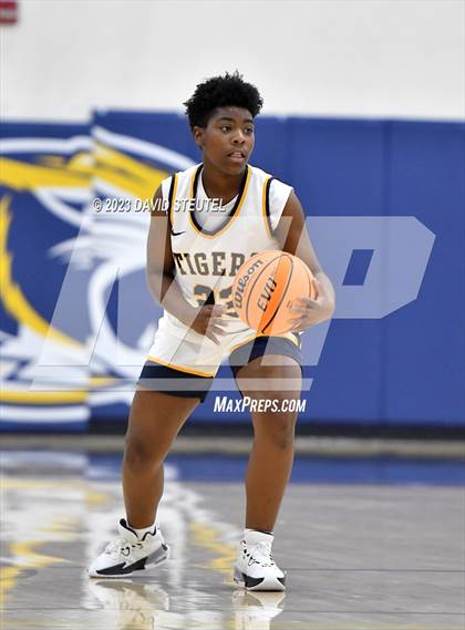 Thumbnail 2 in River City @ Inderkum photogallery.