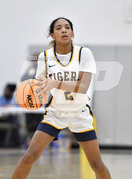 Thumbnail 2 in River City @ Inderkum photogallery.