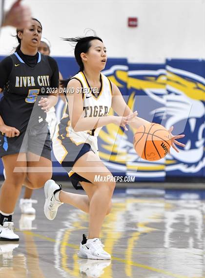 Thumbnail 1 in River City @ Inderkum photogallery.