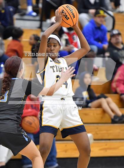 Thumbnail 2 in River City @ Inderkum photogallery.