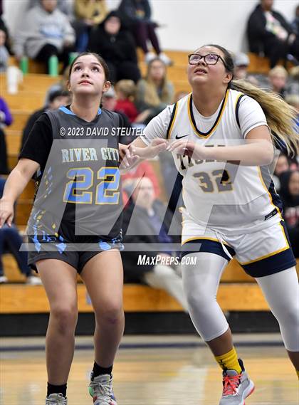 Thumbnail 1 in River City @ Inderkum photogallery.