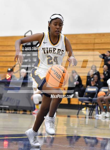 Thumbnail 3 in River City @ Inderkum photogallery.