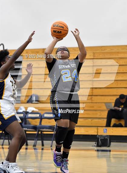 Thumbnail 2 in River City @ Inderkum photogallery.