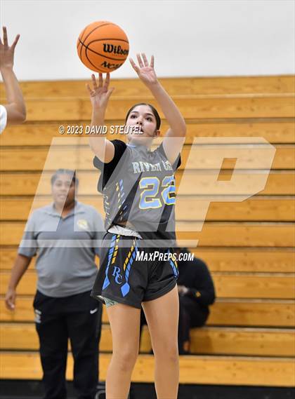Thumbnail 1 in River City @ Inderkum photogallery.