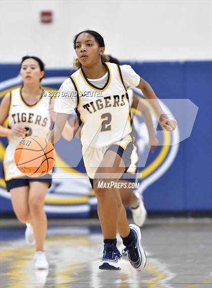 Thumbnail 1 in River City @ Inderkum photogallery.