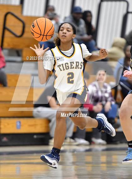 Thumbnail 2 in River City @ Inderkum photogallery.