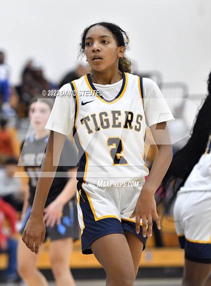 Thumbnail 2 in River City @ Inderkum photogallery.