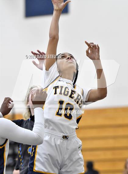 Thumbnail 2 in River City @ Inderkum photogallery.