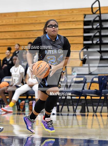 Thumbnail 1 in River City @ Inderkum photogallery.