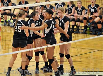 Thumbnail 1 in Bishop Shanahan vs. Strath Haven (PIAA Class AAA 1st Round) photogallery.