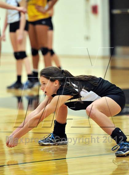 Thumbnail 2 in Bishop Shanahan vs. Strath Haven (PIAA Class AAA 1st Round) photogallery.
