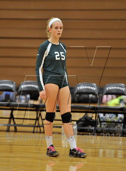 Thumbnail 2 in Bishop Shanahan vs. Strath Haven (PIAA Class AAA 1st Round) photogallery.