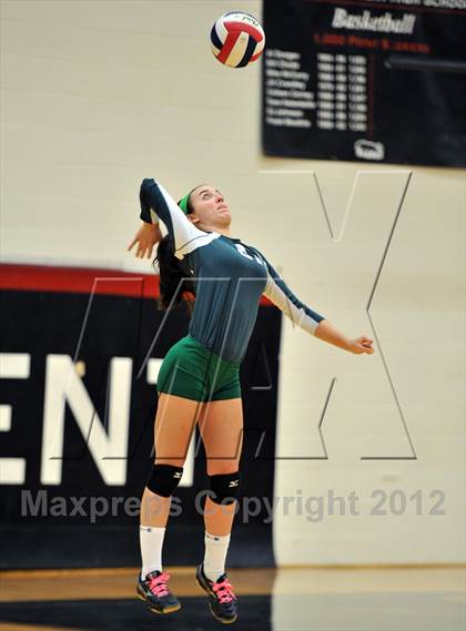 Thumbnail 2 in Bishop Shanahan vs. Strath Haven (PIAA Class AAA 1st Round) photogallery.
