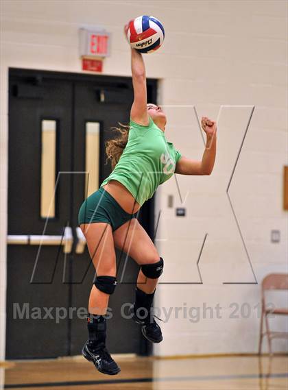 Thumbnail 1 in Bishop Shanahan vs. Strath Haven (PIAA Class AAA 1st Round) photogallery.