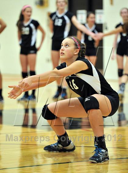 Thumbnail 1 in Bishop Shanahan vs. Strath Haven (PIAA Class AAA 1st Round) photogallery.