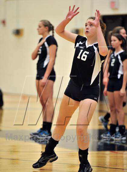 Thumbnail 1 in Bishop Shanahan vs. Strath Haven (PIAA Class AAA 1st Round) photogallery.