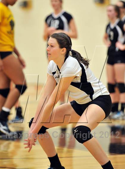 Thumbnail 3 in Bishop Shanahan vs. Strath Haven (PIAA Class AAA 1st Round) photogallery.
