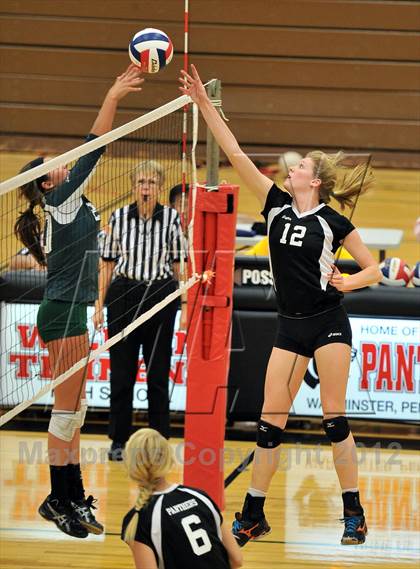 Thumbnail 2 in Bishop Shanahan vs. Strath Haven (PIAA Class AAA 1st Round) photogallery.
