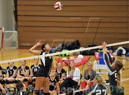 Thumbnail 2 in Bishop Shanahan vs. Strath Haven (PIAA Class AAA 1st Round) photogallery.