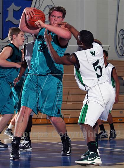 Thumbnail 1 in Malibu vs Victor Valley (MaxPreps Holiday Classic) photogallery.