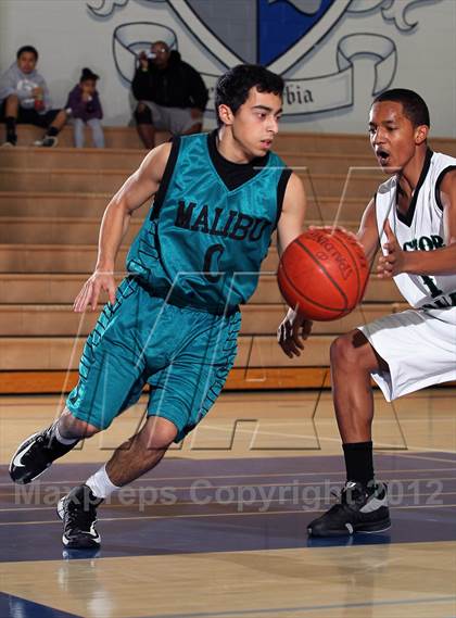Thumbnail 3 in Malibu vs Victor Valley (MaxPreps Holiday Classic) photogallery.