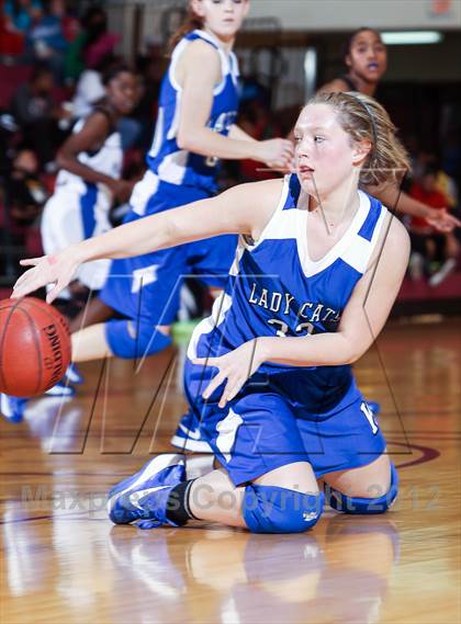 Thumbnail 3 in Krum vs. Palo Duro (Fantasy of Lights) photogallery.