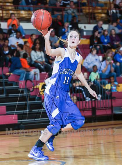 Thumbnail 3 in Krum vs. Palo Duro (Fantasy of Lights) photogallery.