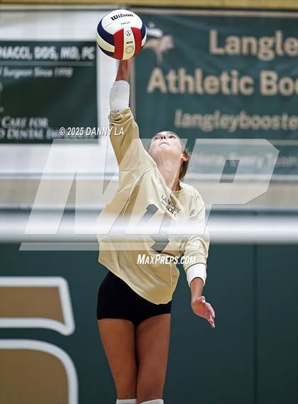 Thumbnail 1 in JV: Washington-Liberty @ Langley photogallery.