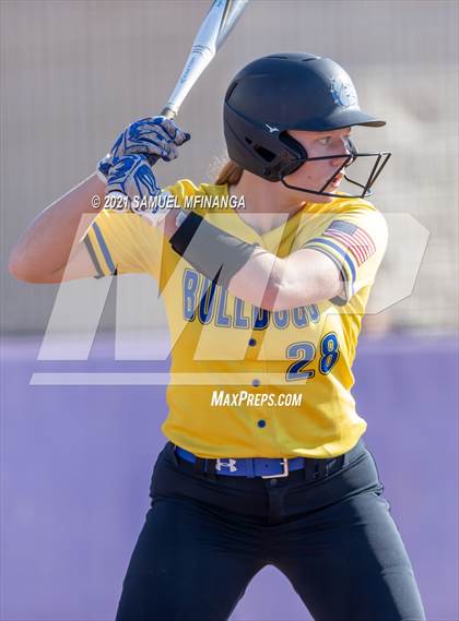 Thumbnail 2 in Millard West vs. North Platte photogallery.