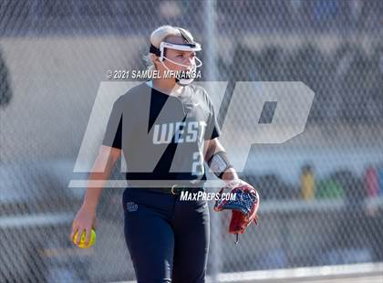Thumbnail 2 in Millard West vs. North Platte photogallery.