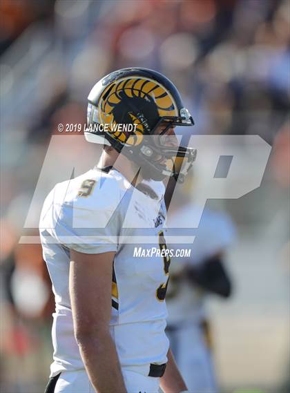 Thumbnail 2 in Green Mountain vs. Mead (CHSAA 3A Round 2) photogallery.