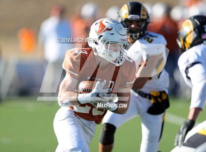 Thumbnail 3 in Green Mountain vs. Mead (CHSAA 3A Round 2) photogallery.