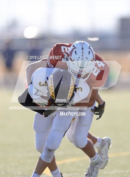 Thumbnail 3 in Green Mountain vs. Mead (CHSAA 3A Round 2) photogallery.