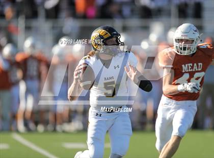Thumbnail 2 in Green Mountain vs. Mead (CHSAA 3A Round 2) photogallery.