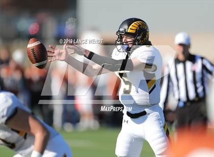 Thumbnail 3 in Green Mountain vs. Mead (CHSAA 3A Round 2) photogallery.