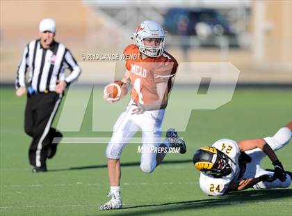 Thumbnail 2 in Green Mountain vs. Mead (CHSAA 3A Round 2) photogallery.